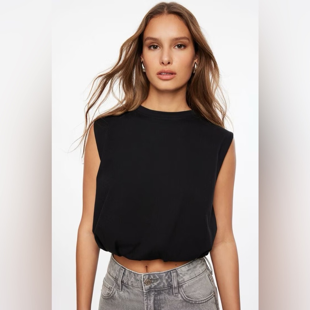 Dynamite Black Sleeveless Bubble Top